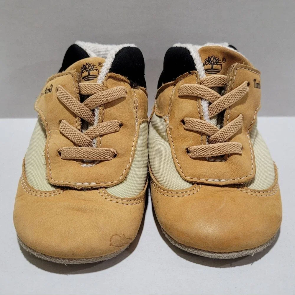 Timberland Size 3 Months Tan and Cream Kids Booties Boots Shoes